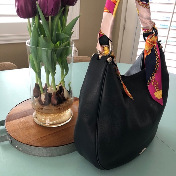 Large Coach shoulder bag. - Picture 14 of 16